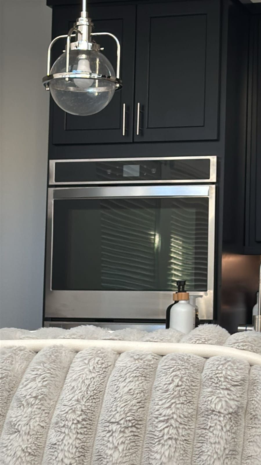 Built-in wall oven after service